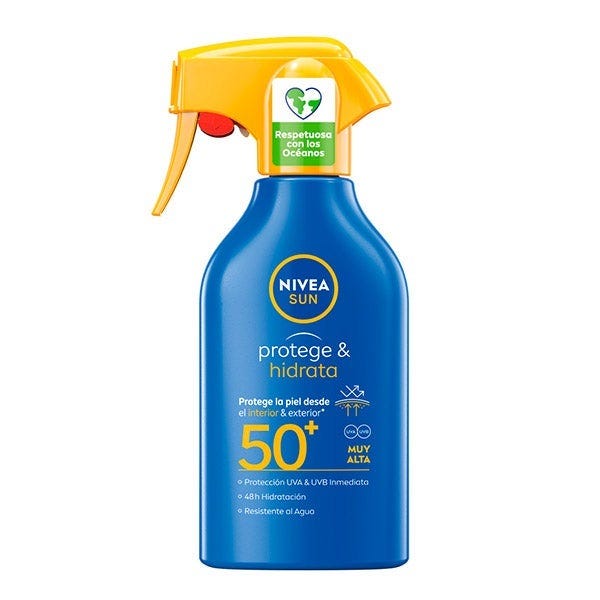 Nivea — Protect & Moisture Sun Spray SPF50+